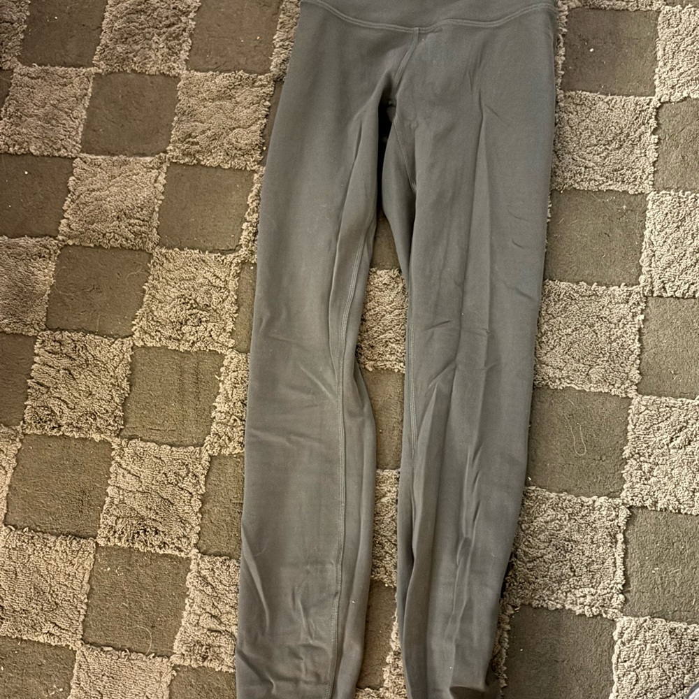 green lululemon Leggings